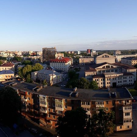 Чудова Квартира В Центрі Міста รีฟเน ภายนอก รูปภาพ
